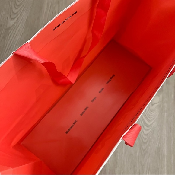 MoMA Bag - Picture 2 of 3